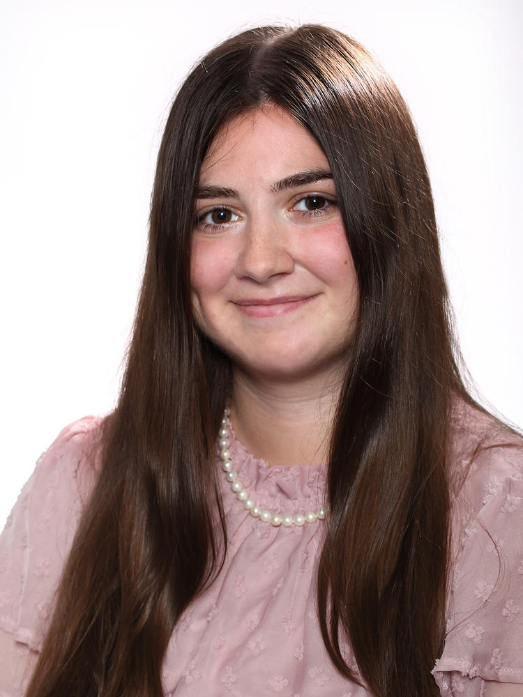 Kristin Paragain image